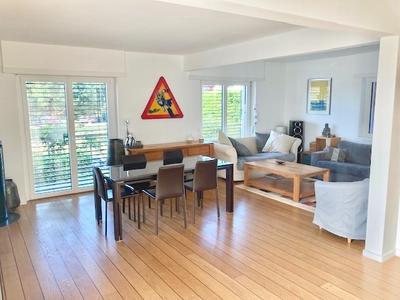 Maison - 150 m² - 8 pièces