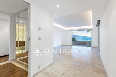 Appartement - 92 m² - 4 pièces