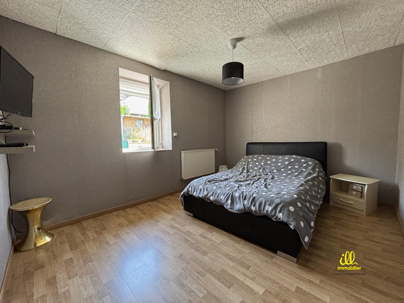 Maison - 135 m² - 8 pièces