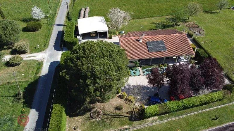 Villa - 120 m² - 5 pièces