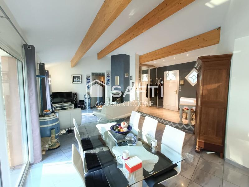 Maison - 131 m² - 6 pièces