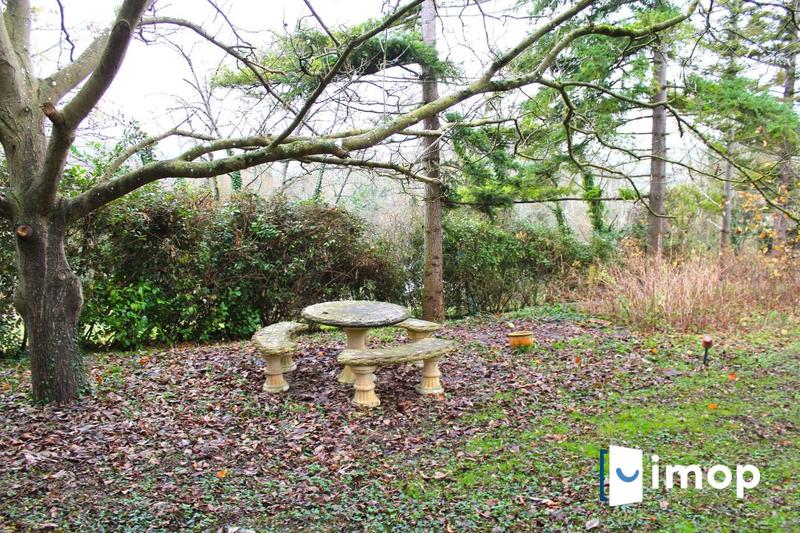 Maison - 200 m² - 8 pièces