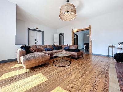 Maison - 236 m² - 10 pièces