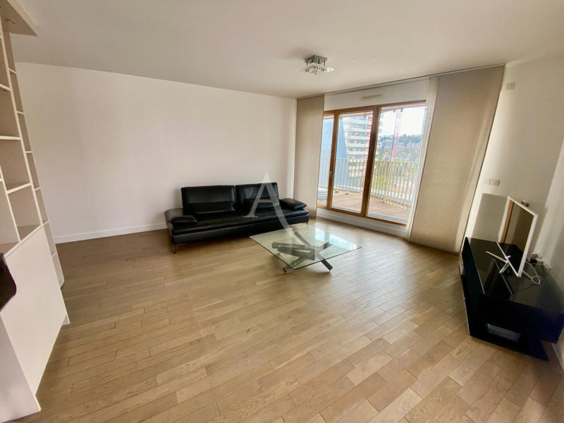 Appartement - 90 m² - 4 pièces
