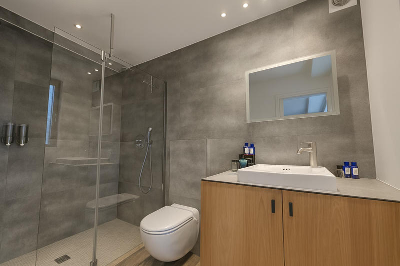 Maison - 254 m² - 7 pièces