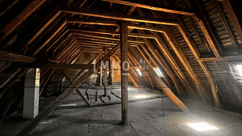 Maison - 200 m² - 7 pièces