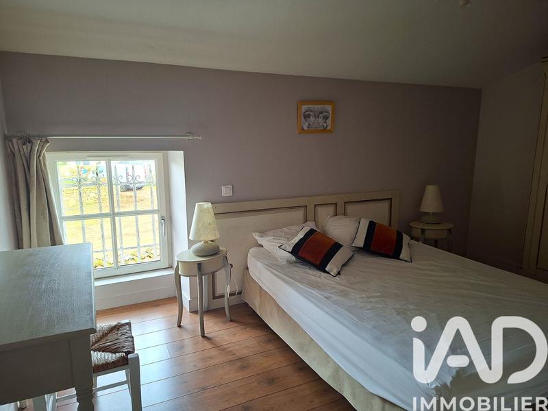 Maison - 212 m² - 8 pièces