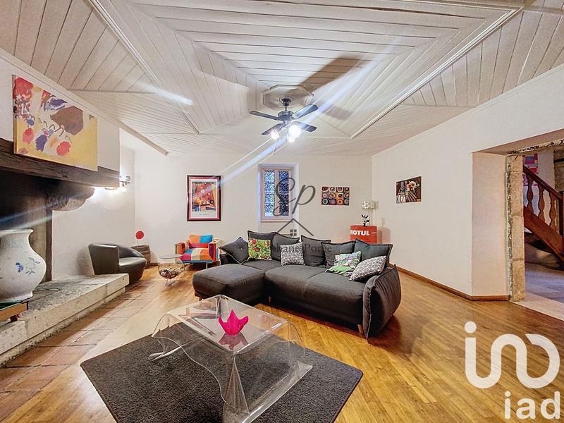 Maison - 480 m² - 10 pièces