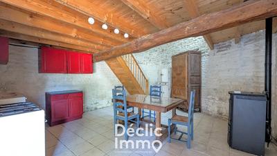 Maison en pierre - 180 m² - 7 pièces