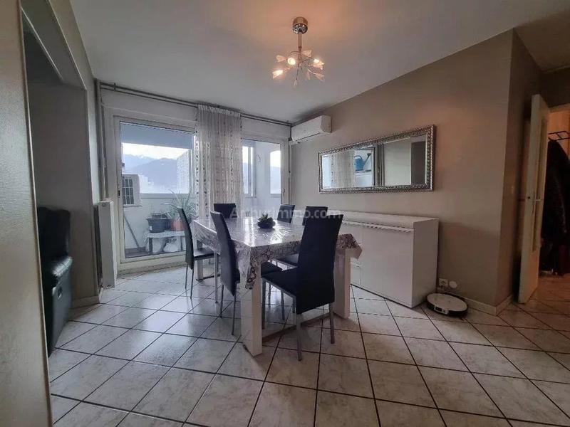 Appartement - 73 m² - 3 pièces