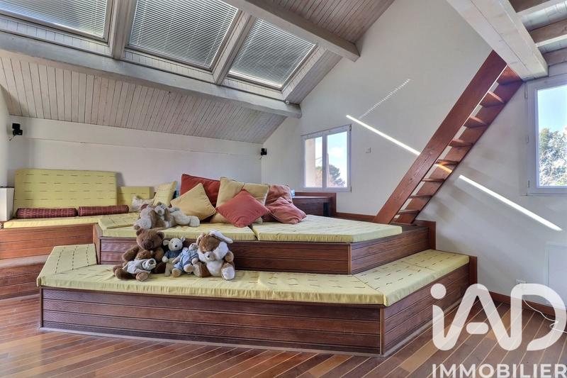 Maison - 401 m² - 13 pièces