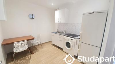 Chambre - 9 m² - 1 pièce