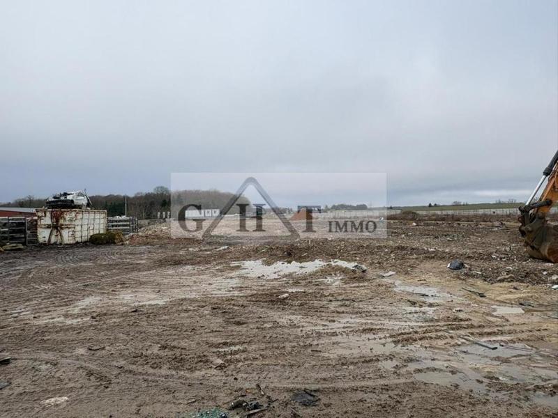 Terrain - 10 000 m²