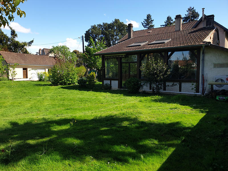 Maison - 200 m² - 10 pièces