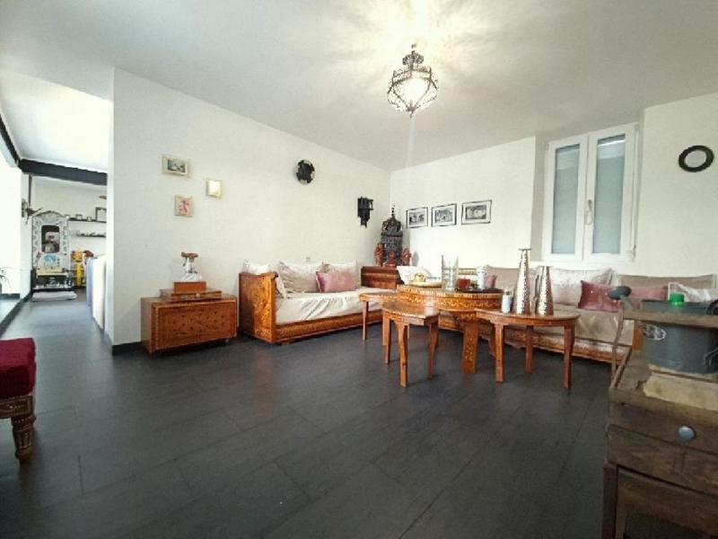 Maison - 221 m² - 5 pièces