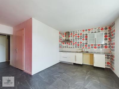 Maison - 137 m² - 4 pièces