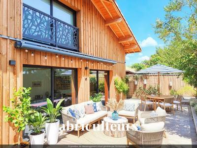 Maison - 169 m² - 6 pièces