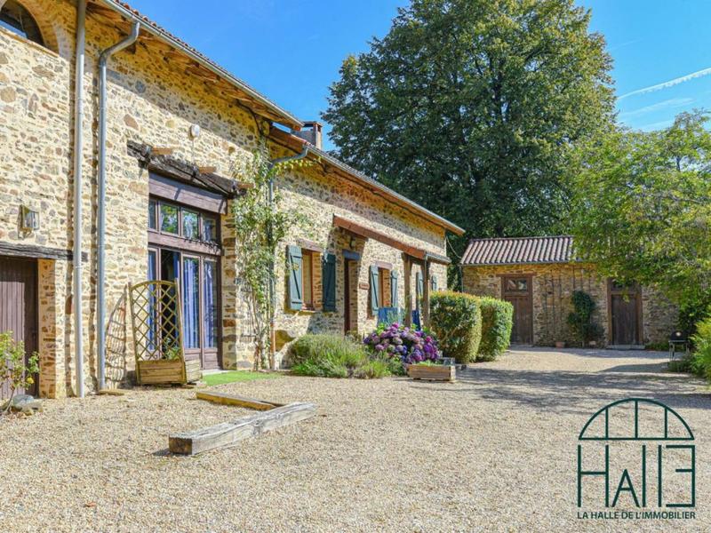 Longère - 312 m² - 9 pièces