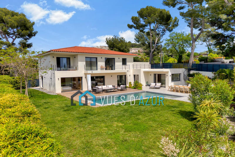 Villa - 248 m² - 5 pièces