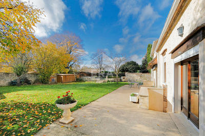 Maison - 175 m² - 8 pièces