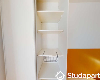 Chambre - 50 m² - 1 pièce