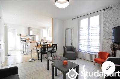 Chambre - 12 m² - 1 pièce