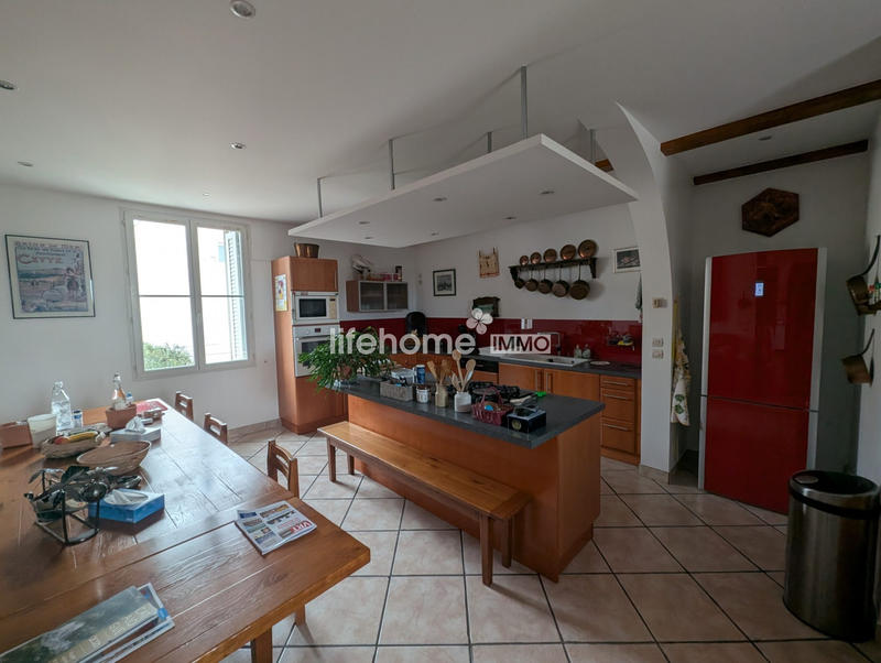 Appartement - 243 m² - 7 pièces