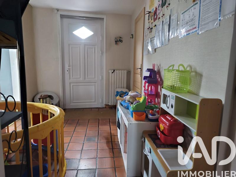 Maison - 220 m² - 8 pièces