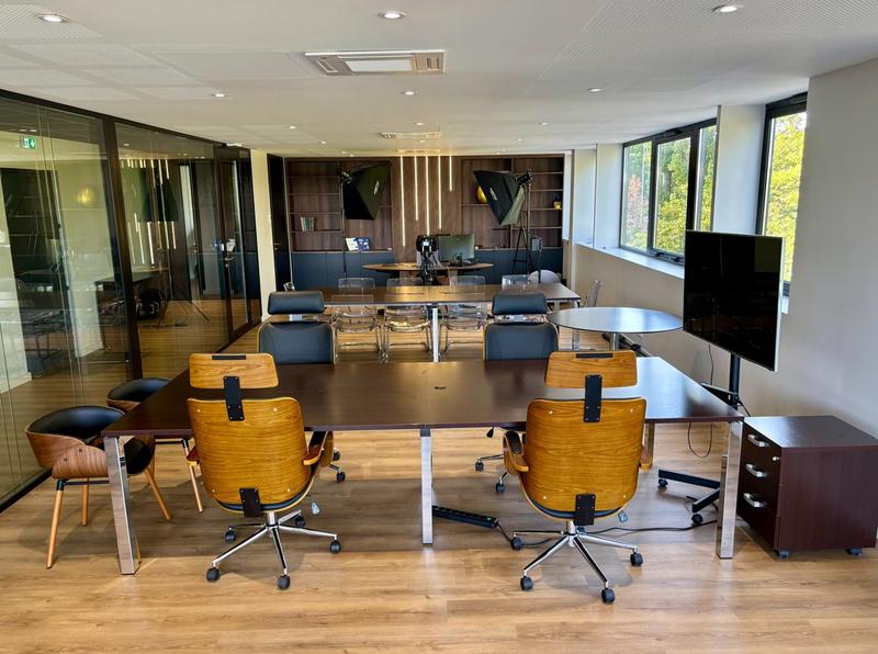 Bureau - 146 m² - 7 pièces