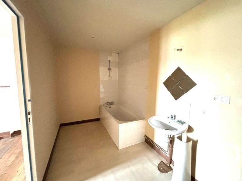 Maison - 121 m² - 6 pièces