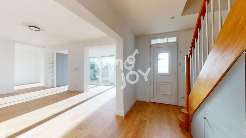 Maison - 156 m² - 6 pièces