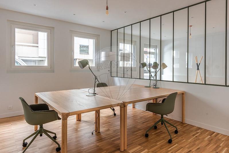 Local commercial - 152 m² - 6 pièces