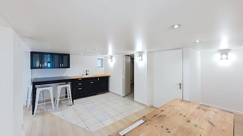 Local commercial - 75 m² - 4 pièces