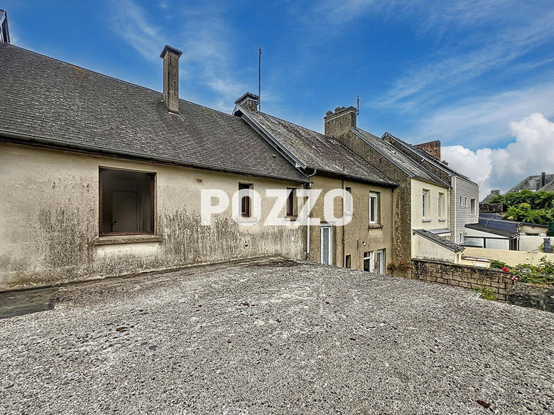 Maison - 136 m² - 9 pièces