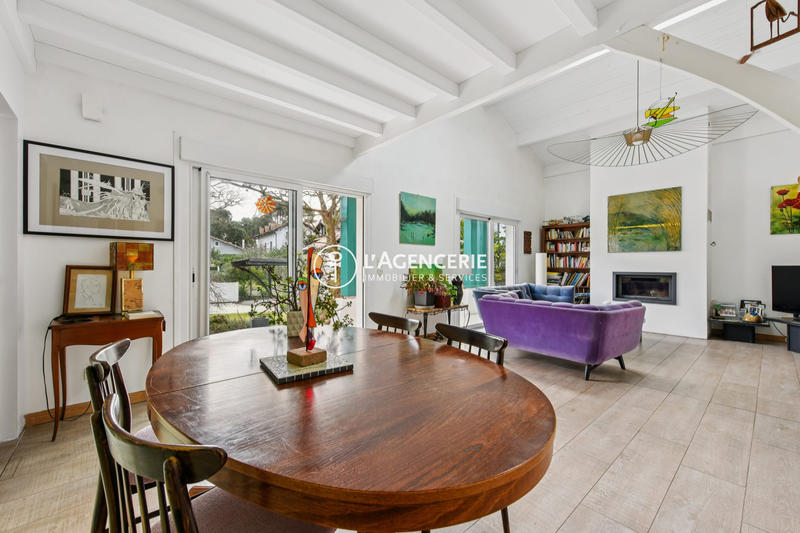 Maison traditionnelle - 139 m² - 7 pièces