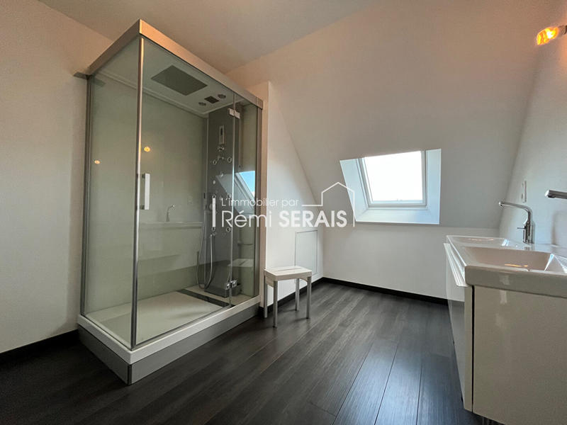 Maison - 167 m² - 6 pièces