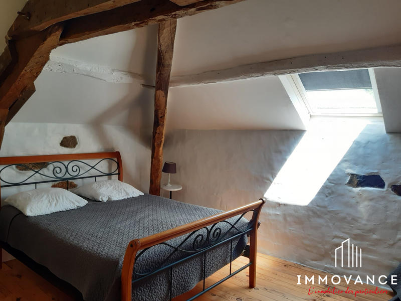 Maison - 328 m² - 12 pièces