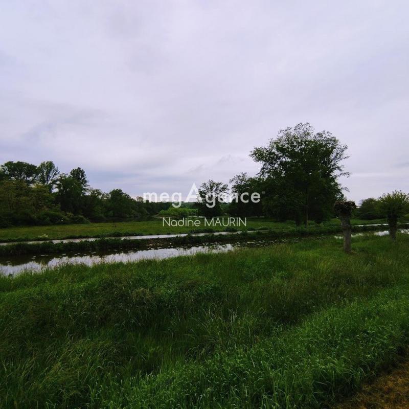 Terrain constructible - 728 m²