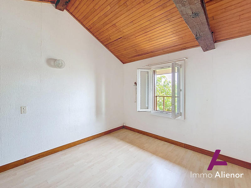 Villa - 124 m² - 8 pièces