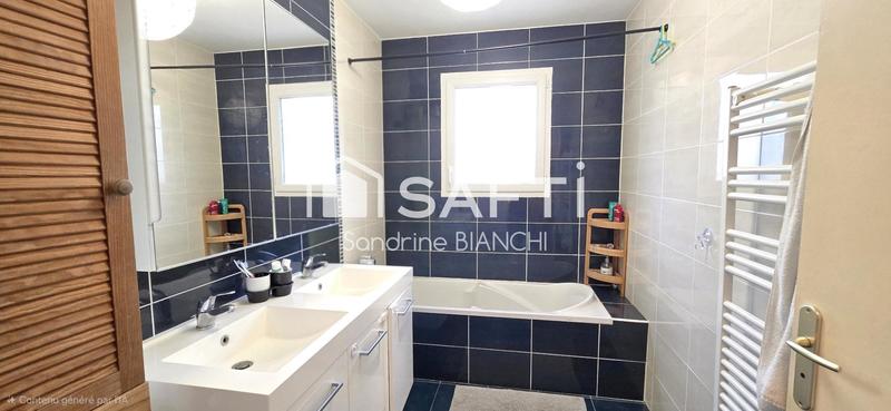 Maison - 108 m² - 5 pièces