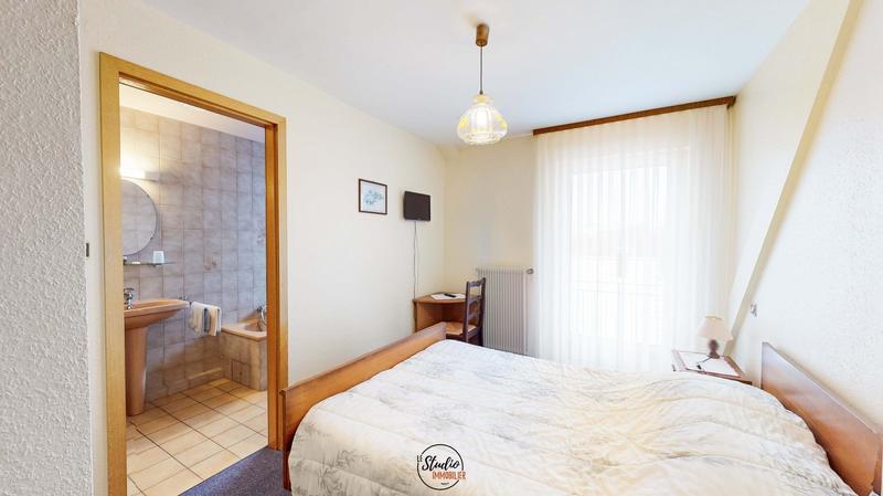 Fonds de commerce - 663 m²