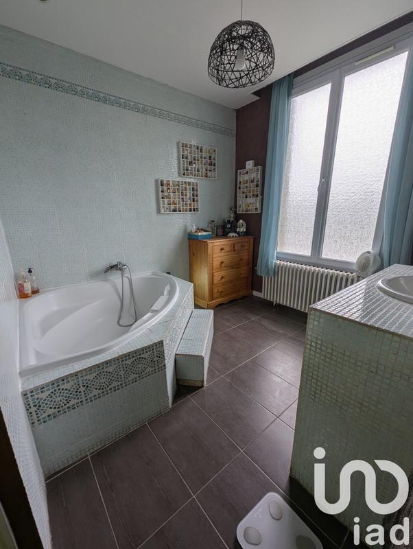 Maison - 190 m² - 7 pièces