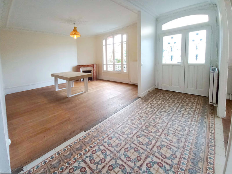 Maison - 120 m² - 6 pièces