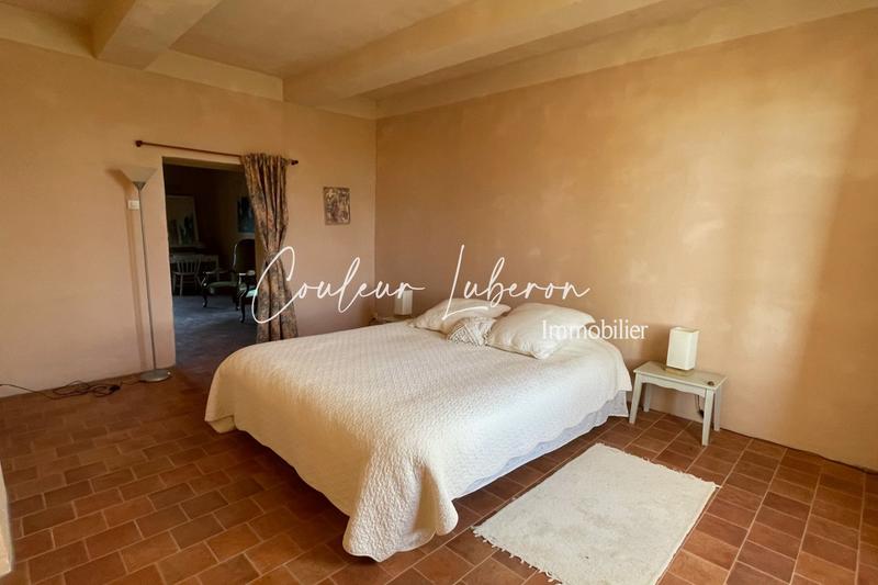 Propriété - 600 m² - 14 pièces