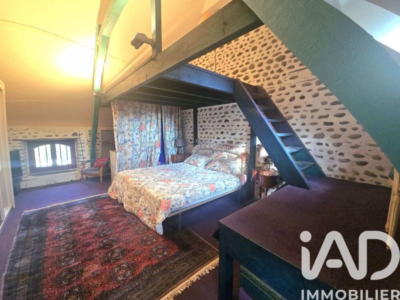 Maison - 253 m² - 8 pièces