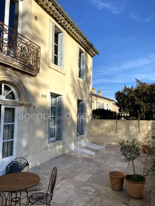 Maison - 350 m² - 12 pièces