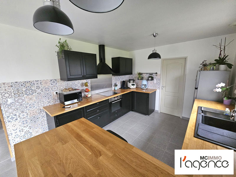 Maison traditionnelle - 94 m² - 5 pièces