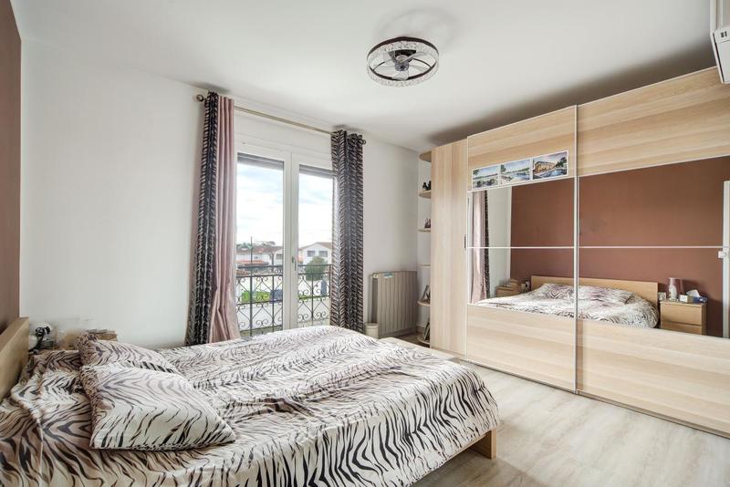 Maison - 188 m² - 6 pièces