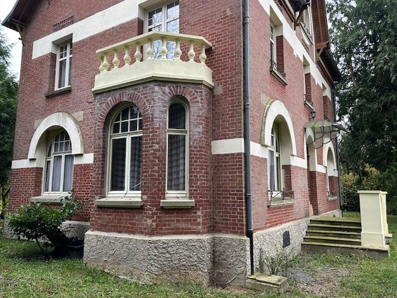 Demeure - 190 m² - 8 pièces