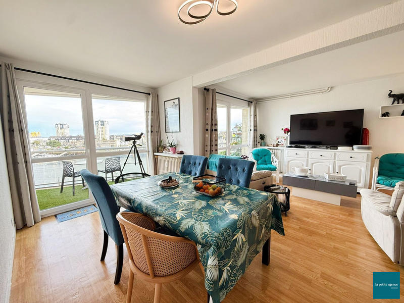 Appartement - 95 m² - 4 pièces